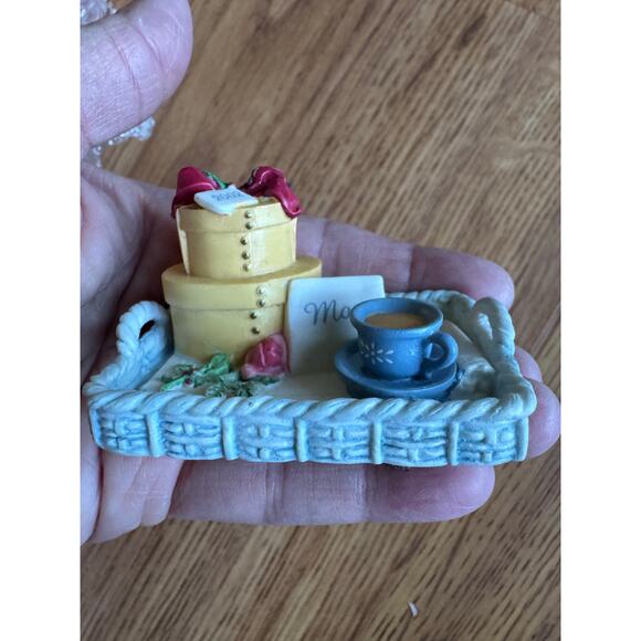 Hallmark Christmas Ornament Clip Thanks, MOM! A Loving Mom Breakfast Tray - Picture 1 of 4